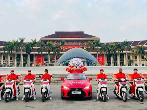 ROADSHOW | CELLPHONE S HÀNH TRÌNH PHỦ SÓNG, ĐÁNH DẤU CỘT MỐC 100 CỬA HÀNG