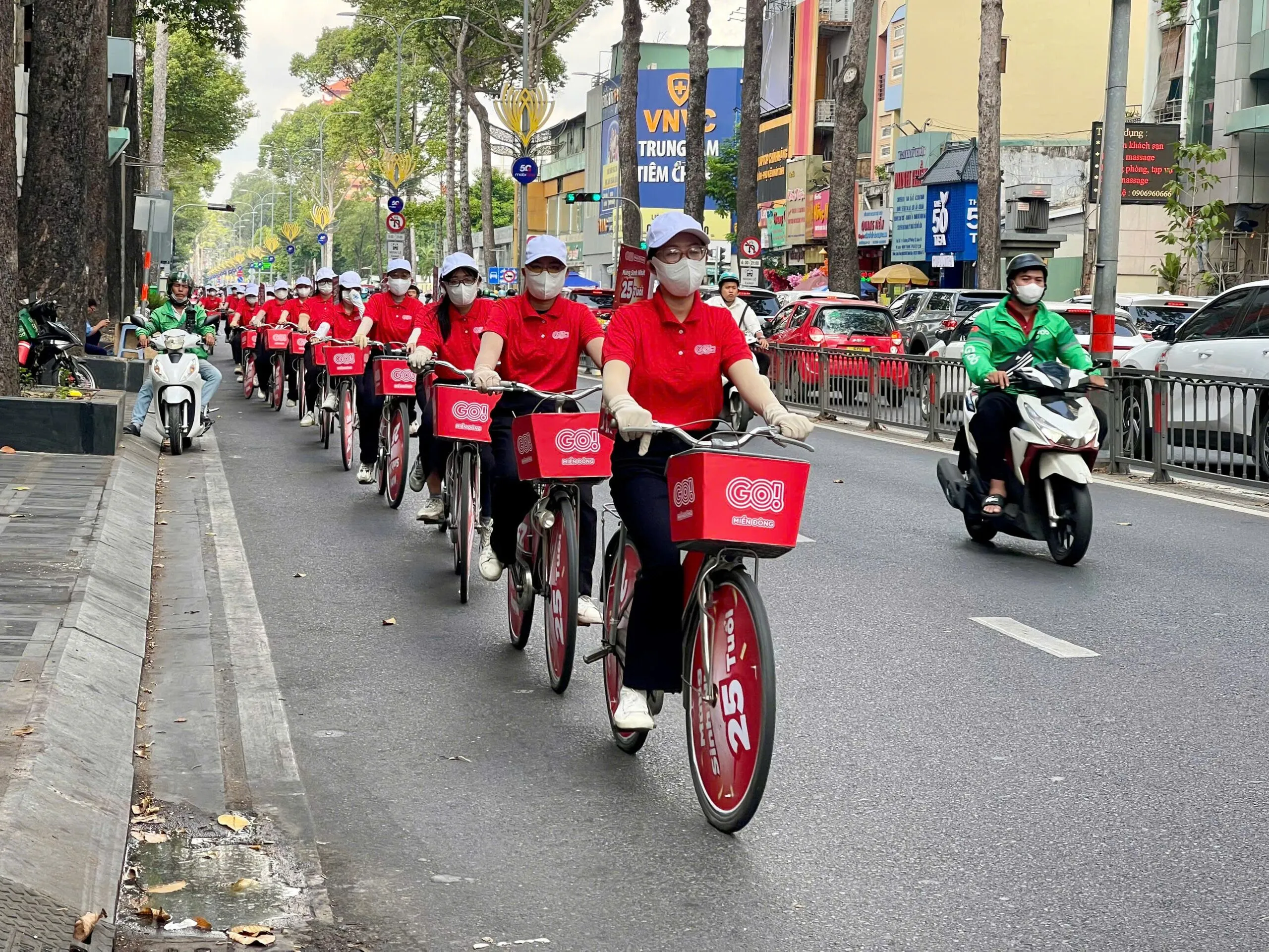 GO MIỀN ĐÔNG – SINH NHẬT 25 NĂM KHUẤY ĐỘNG MỌI CUNG ĐƯỜNG
